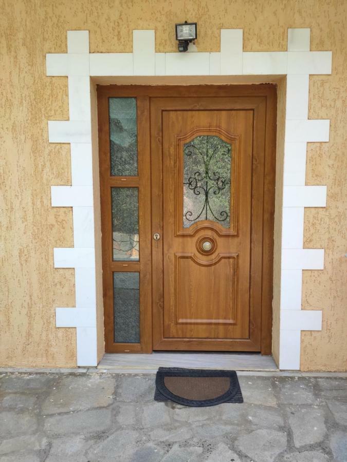 Elpida Apartment 리메나스 외부 사진